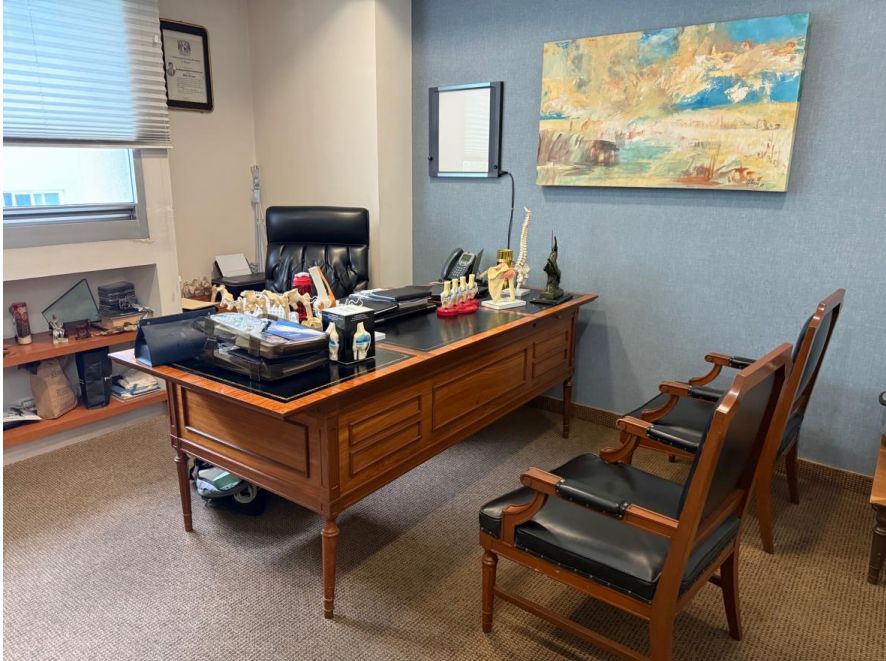 Additional view of Eduardo Bartolomé Hernández Cruz's medical clinic