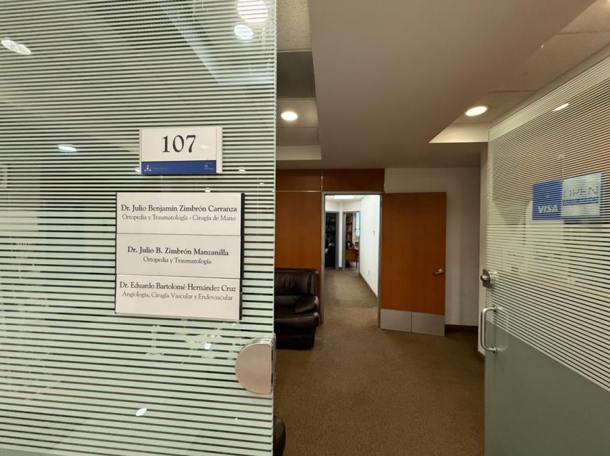 Additional view of Eduardo Bartolomé Hernández Cruz's medical clinic