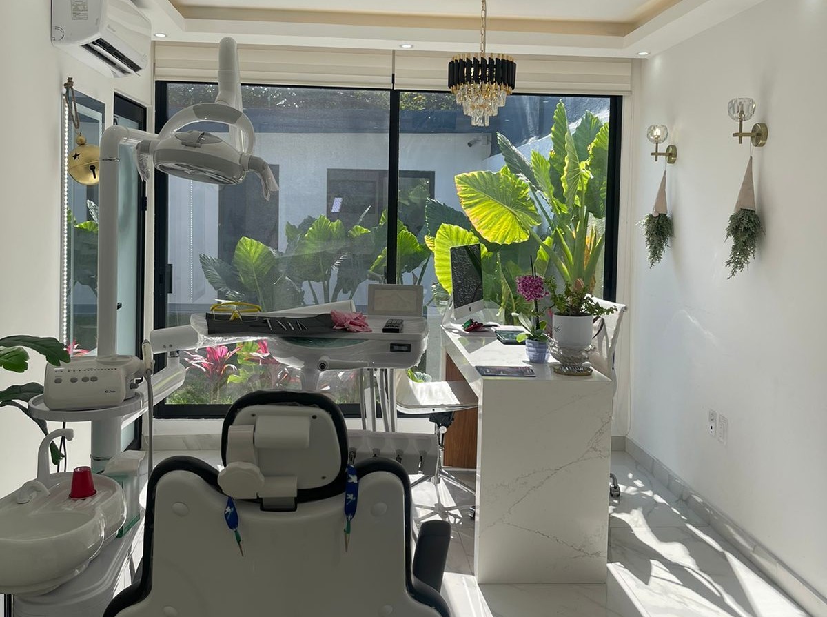 Interior view of Daniela Méndez Marrón's medical clinic