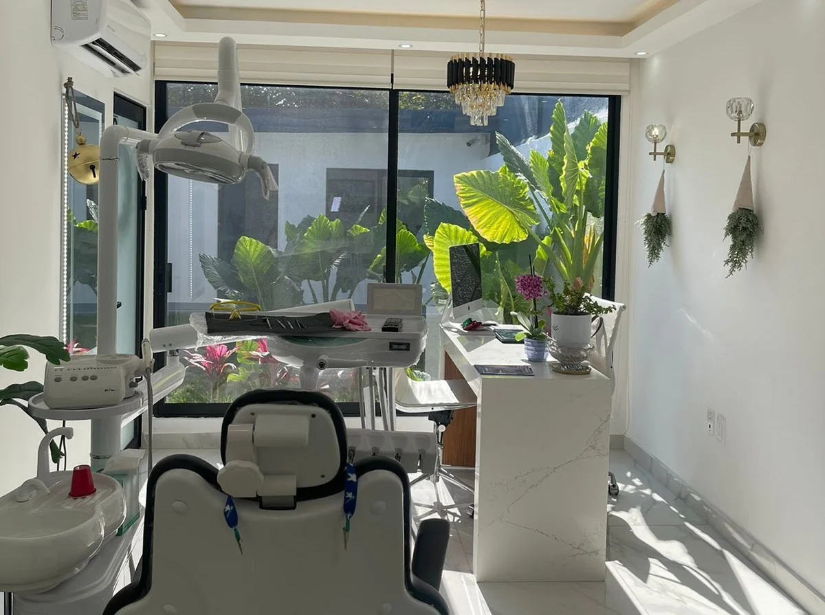 Interior view of Daniela Méndez Marrón's medical clinic