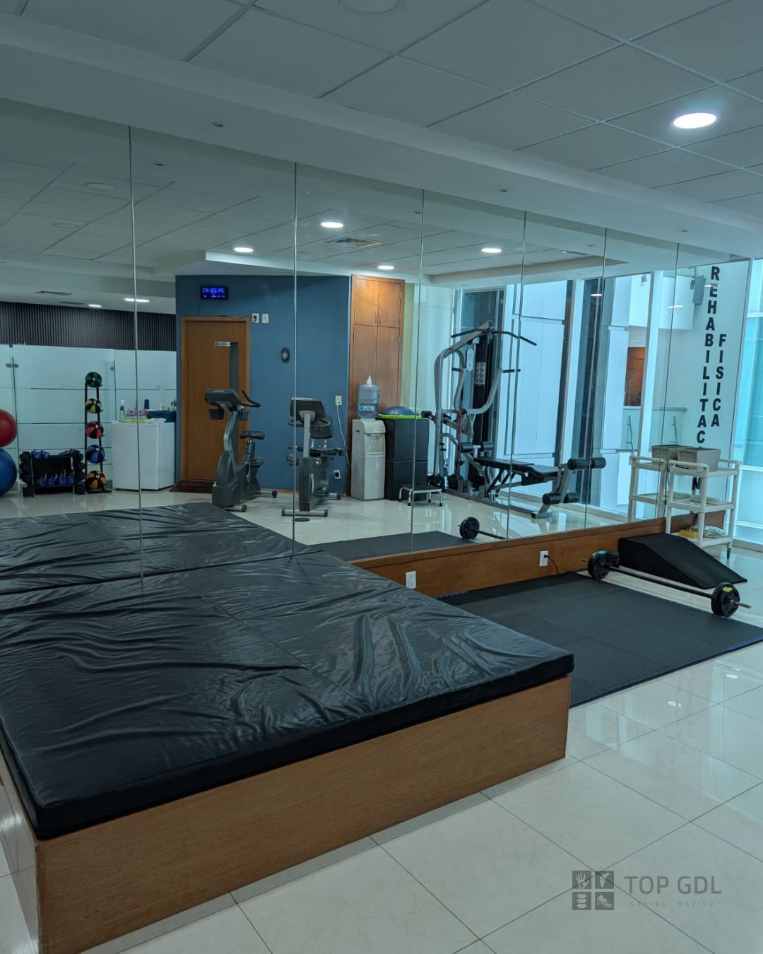 Additional view of Emilio Alberto Reyes Elizalde's medical clinic