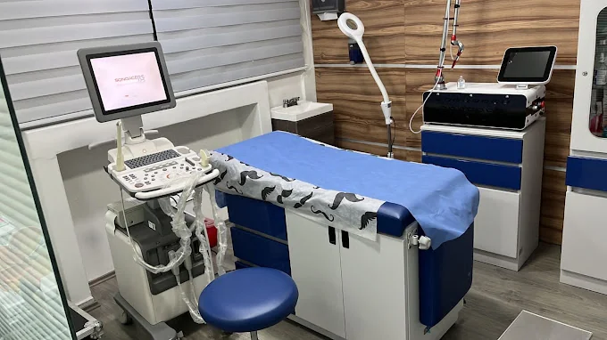 Interior view of Alejandro Alba Villa's medical clinic