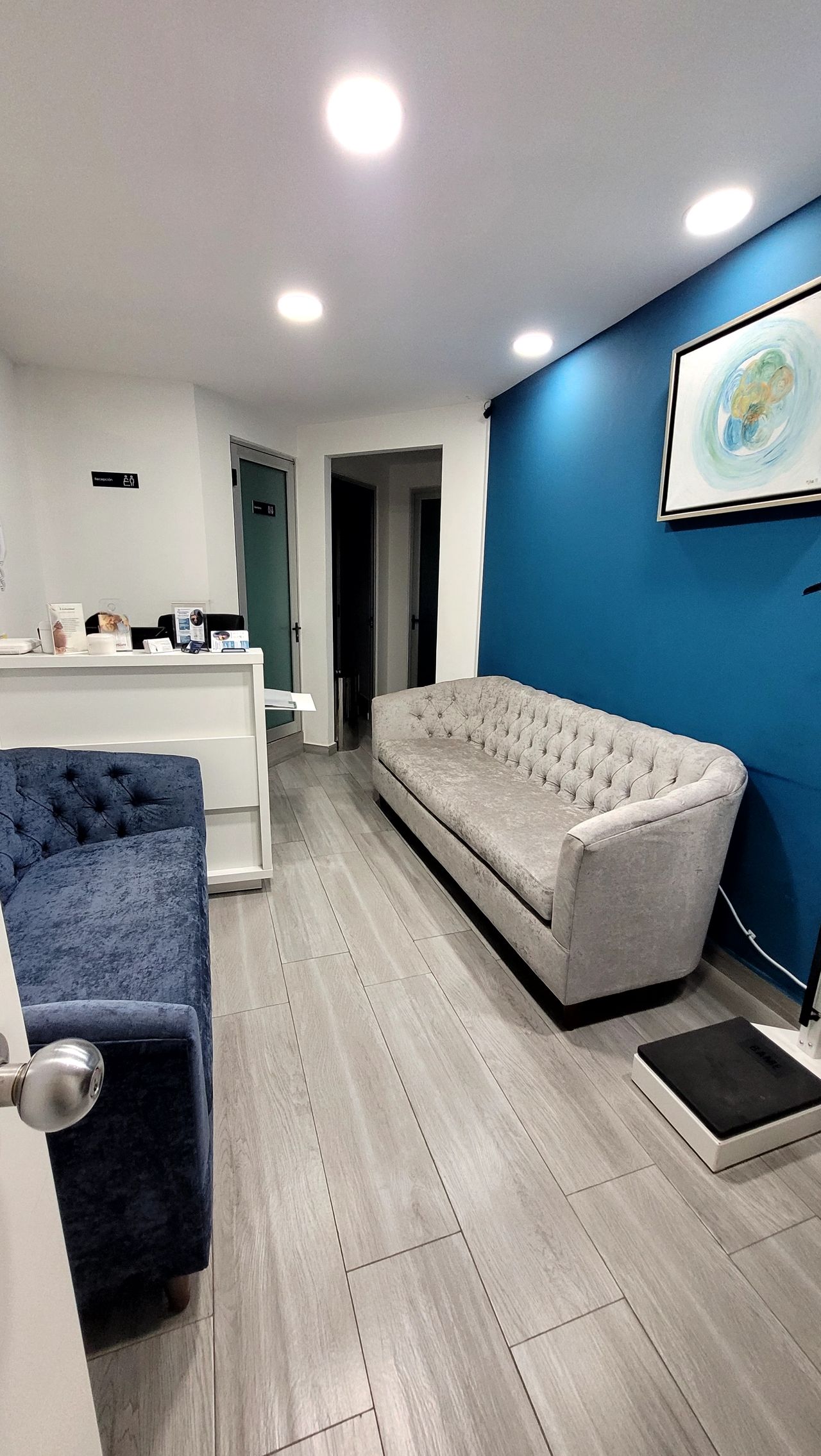 Additional view of Victoria Elizabeth Snell Galván's medical clinic