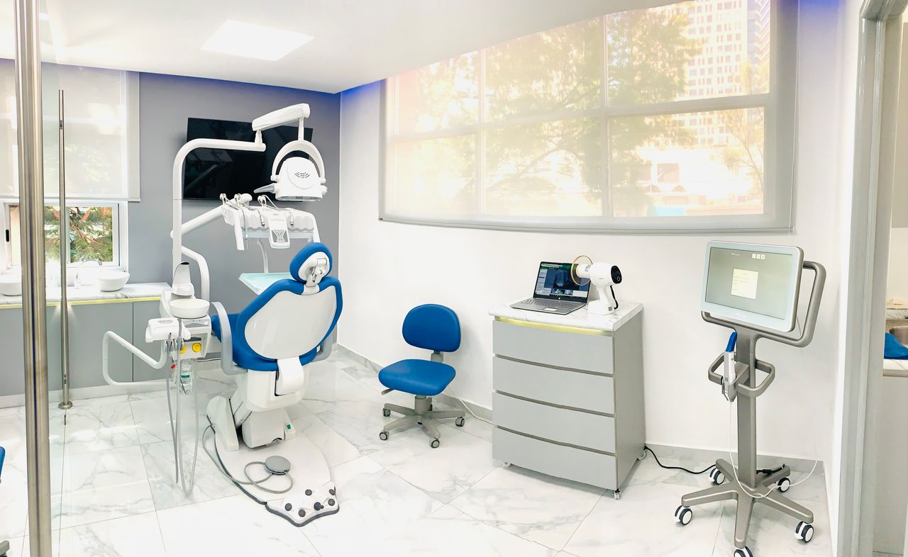 Additional view of Jonathan Solis Castillo's medical clinic