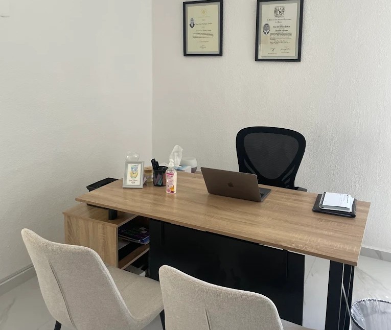 Interior view of Diana Isela Rodriguez Landeros's medical clinic