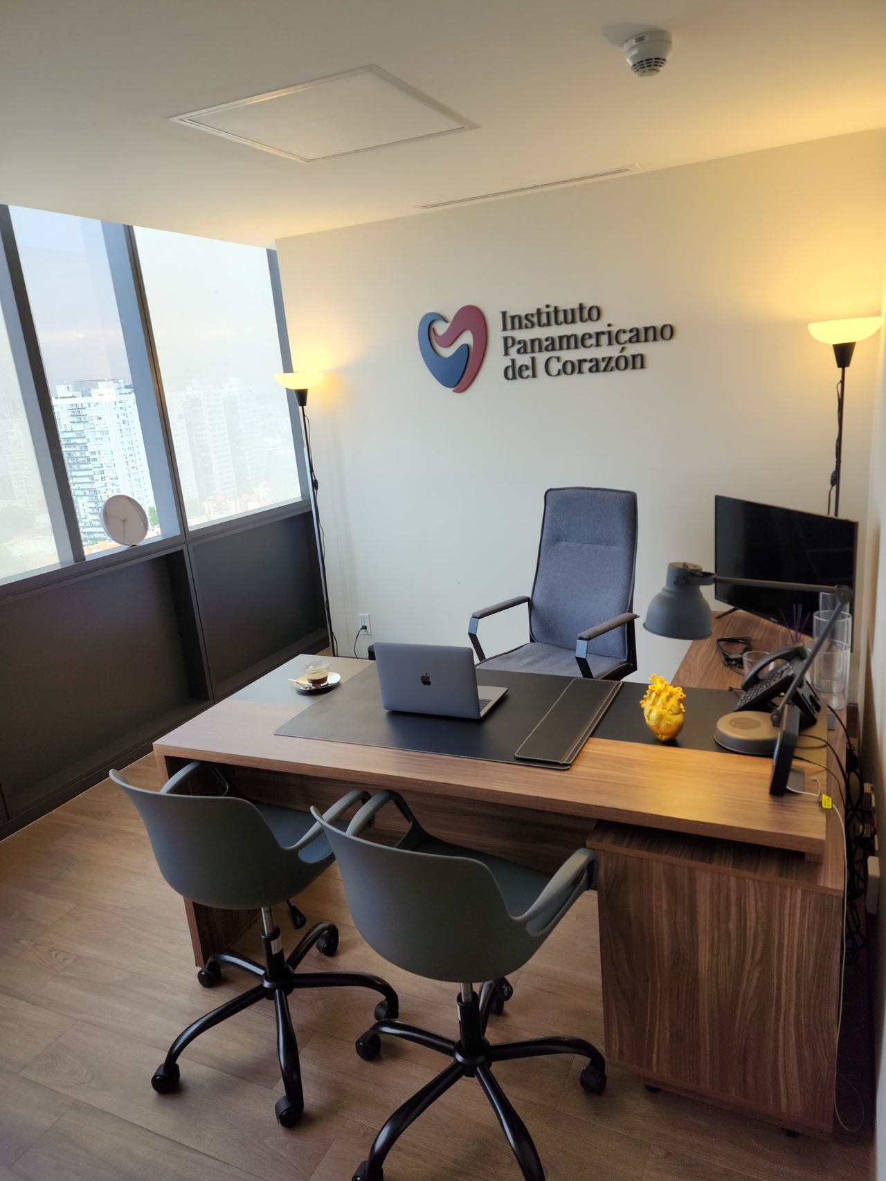 Interior view of Jorge Alvarez Gutierrez's medical clinic