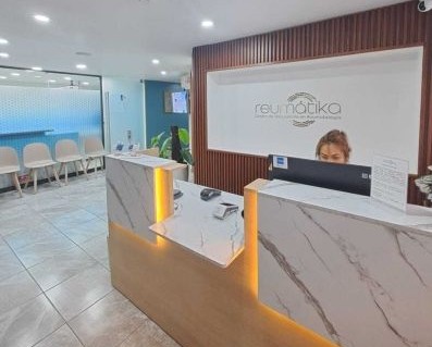 Interior view of Vijaya Rivera Terán's medical clinic