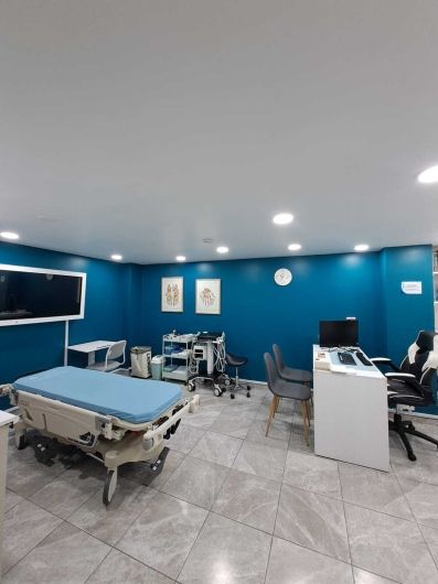 Additional view of Vijaya Rivera Terán's medical clinic