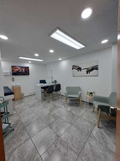 Additional view of Vijaya Rivera Terán's medical clinic