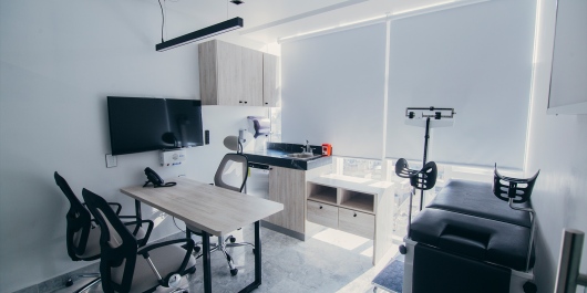 Additional view of Ana Karen Salas's medical clinic