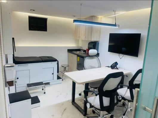 Interior view of Gustavo Salgado Hernández's medical clinic