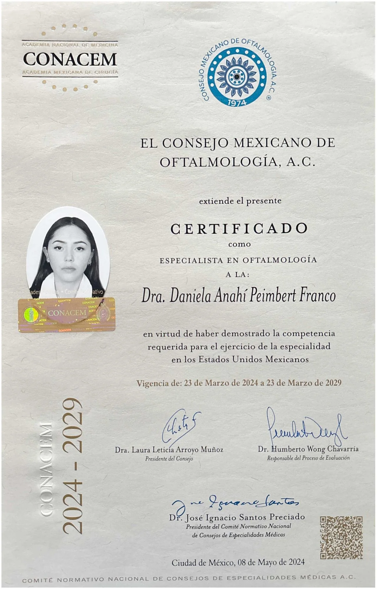 Doctor's credential certificate 1