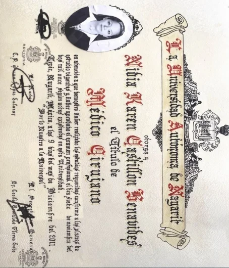 Doctor's credential certificate 1