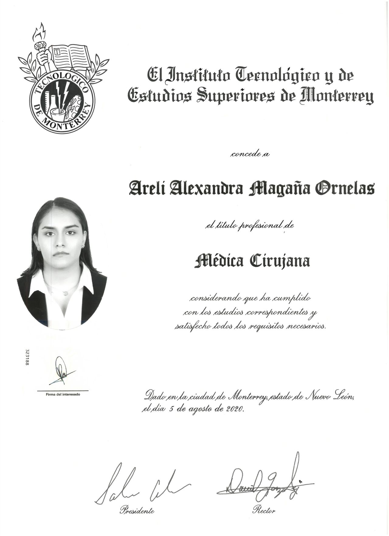 Doctor's credential certificate 1