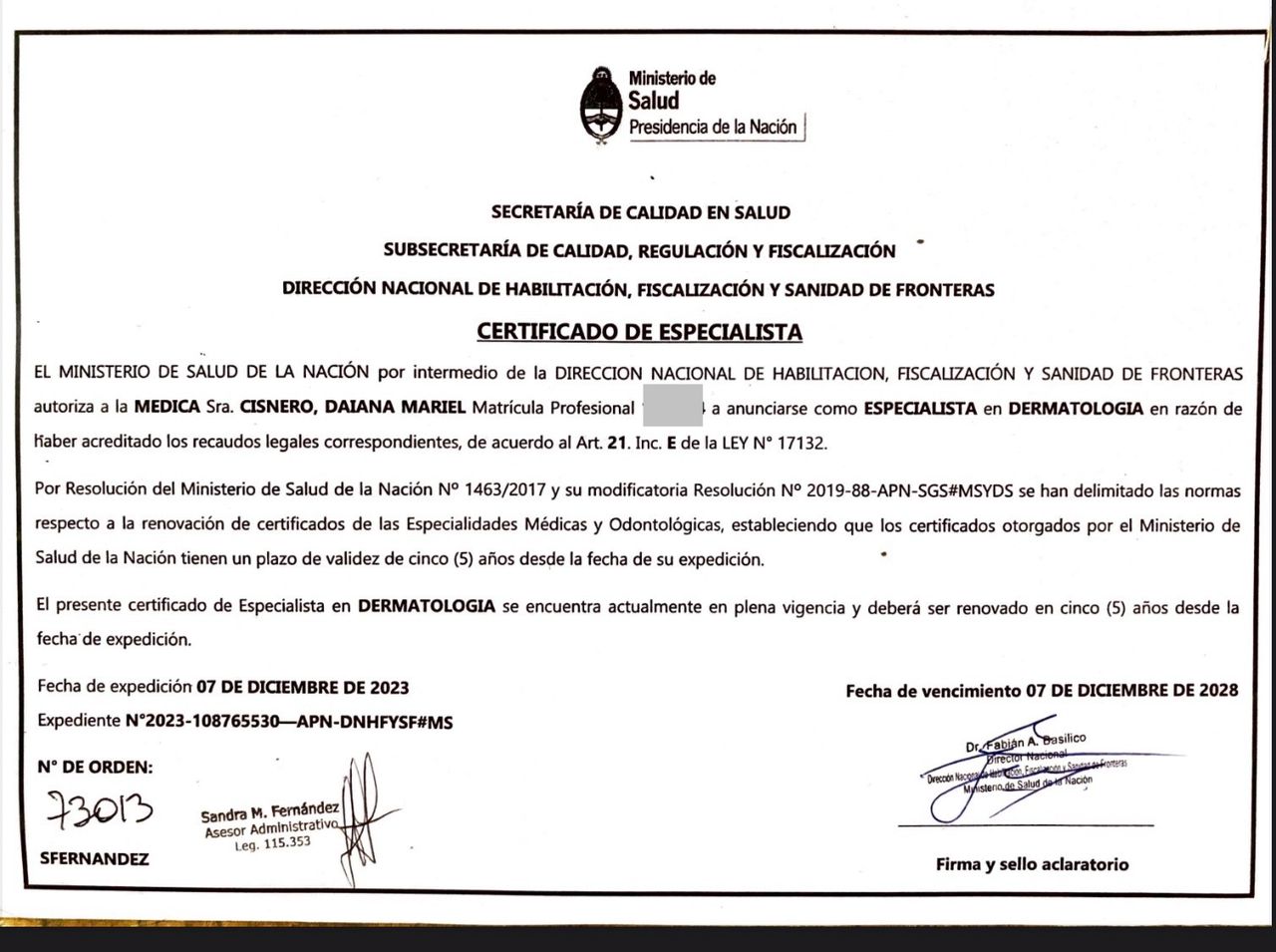 Doctor's credential certificate 1