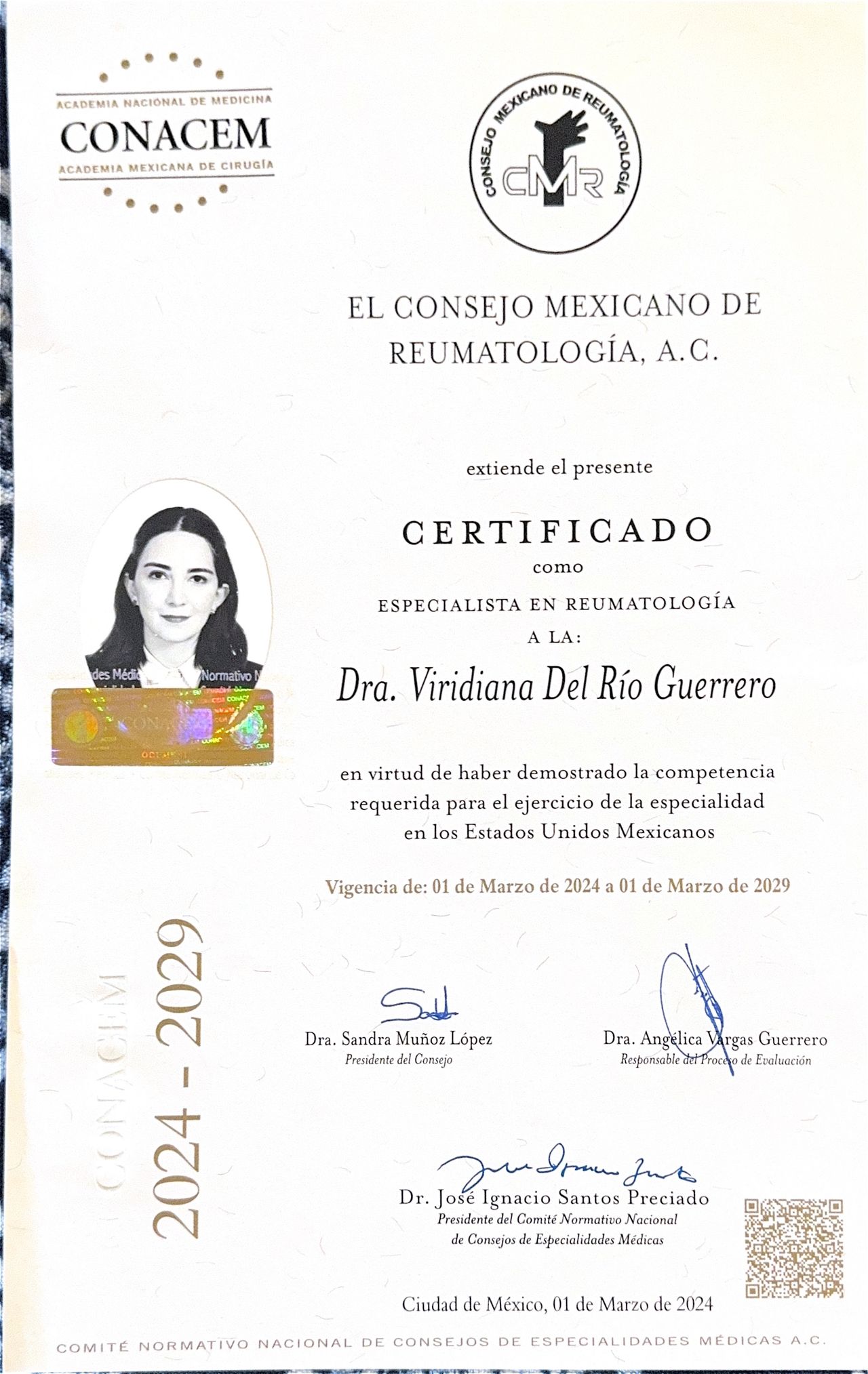 Doctor's credential certificate 1