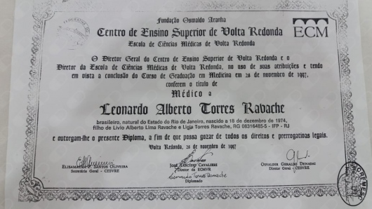 Doctor's credential certificate 1