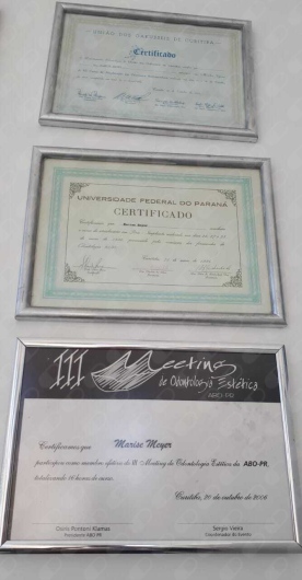 Doctor's credential certificate 1
