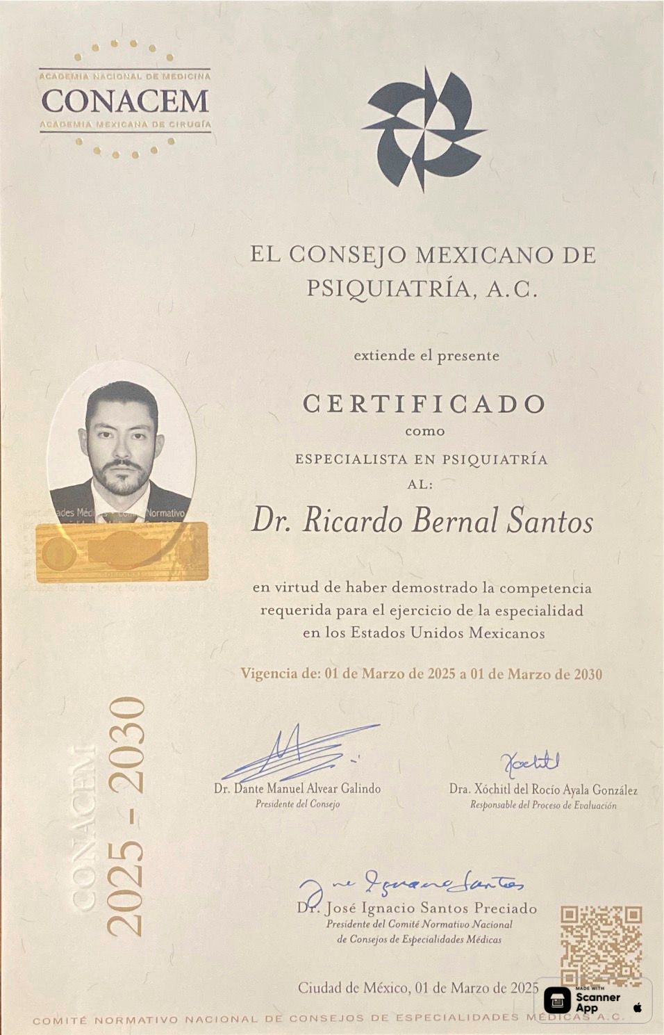 Doctor's credential certificate 4