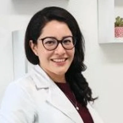 Dra Ana Karen Salas - Rheumatologist in Mexico City