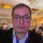 Dr. Rubén Paredes Cano