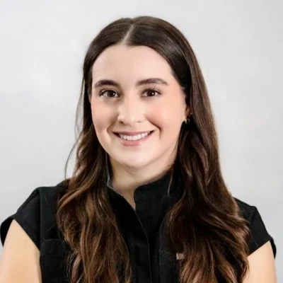 Dra Anissa Ounigian Romero - Dentist in Tijuana