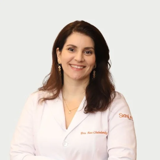Dra Ana Cristina Dantas Chaladovsky is a dermatologist in Sao Paulo