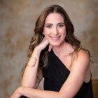 Dra. Luiza Lemos Feres