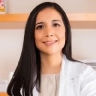 Dra Daniela Celis Vera - Dermatologist in Mexico City