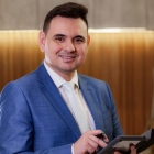 Dr. Jonas Lenzi