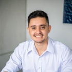 Dr. Vinícius Macedo