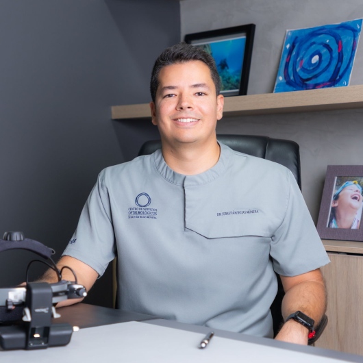 Dr Sebastian Rojas Munera is a ophthalmologist in Medellin