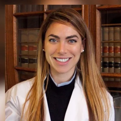 Lic Penelope R. Cabrera