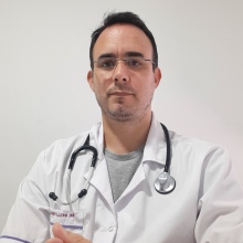 Dr Federico Grilli is a general doctor in Mendoza