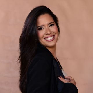 Dra Bárbara Teixeira is a gynecologist in Rio de Janeiro