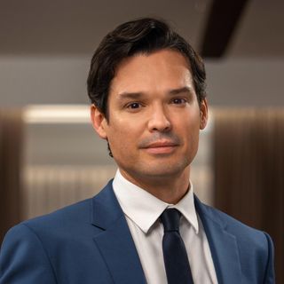 Dr Ariel Kochol