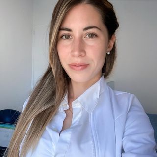 Dra Natalia Alvarenga