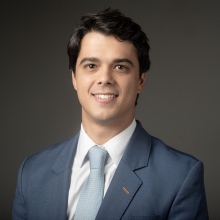 Dr Matheus Correa
