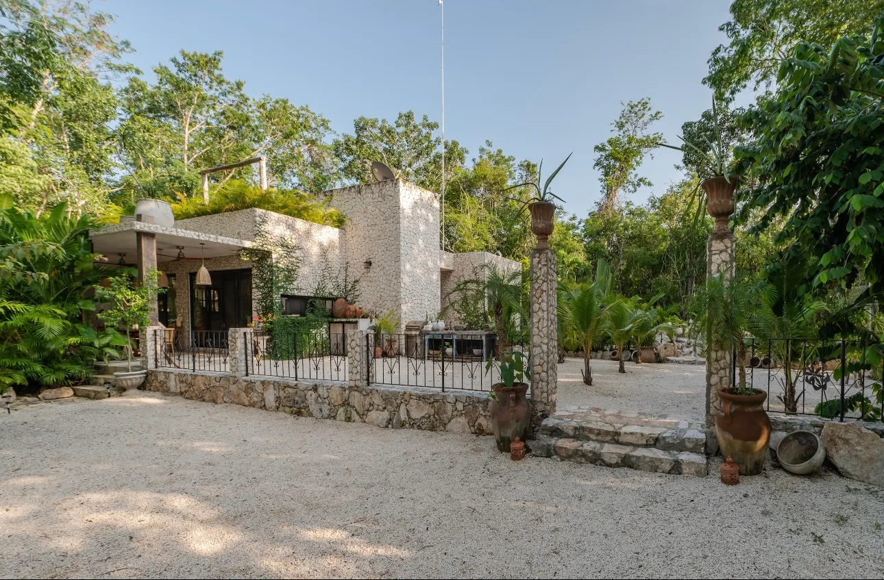 House for Rent in Tulum – Francisco Uh May
