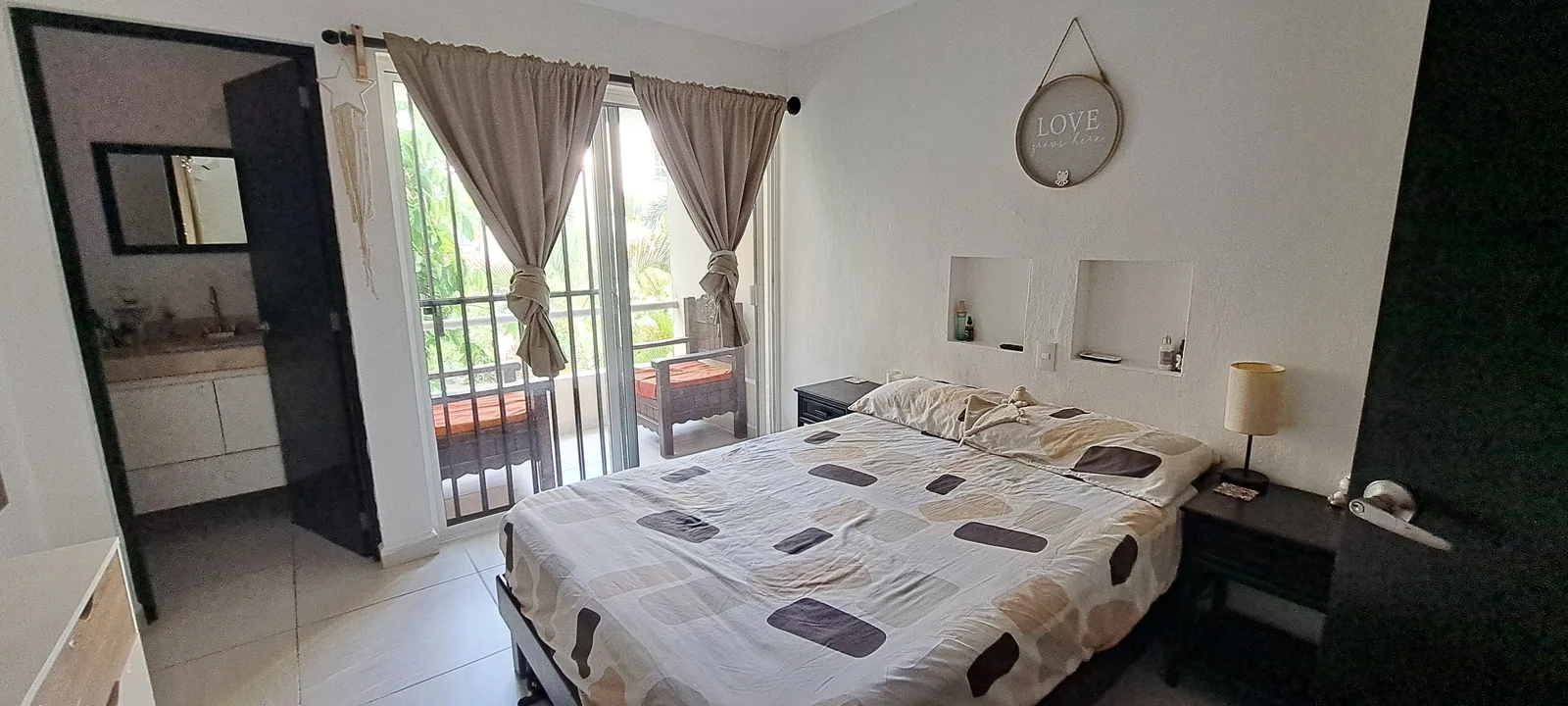 Loft-Style 2-Bedroom in Colonia Hollywood, Playa del Carmen