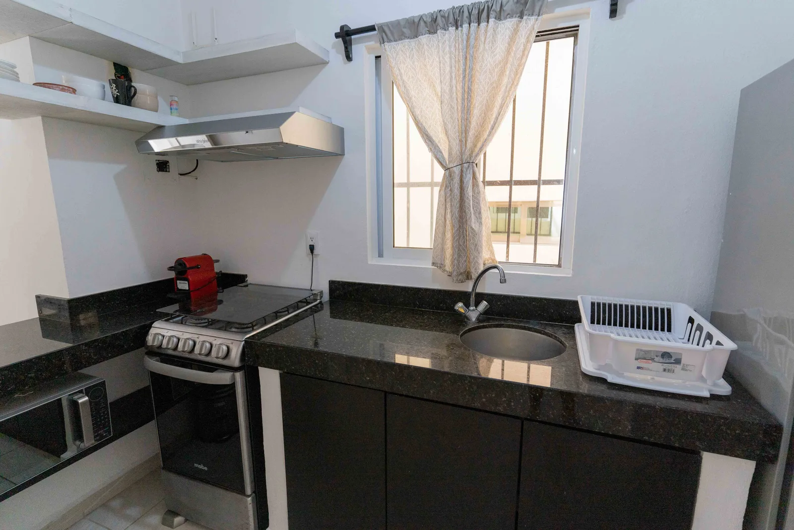 Loft-Style 2-Bedroom in Colonia Hollywood, Playa del Carmen