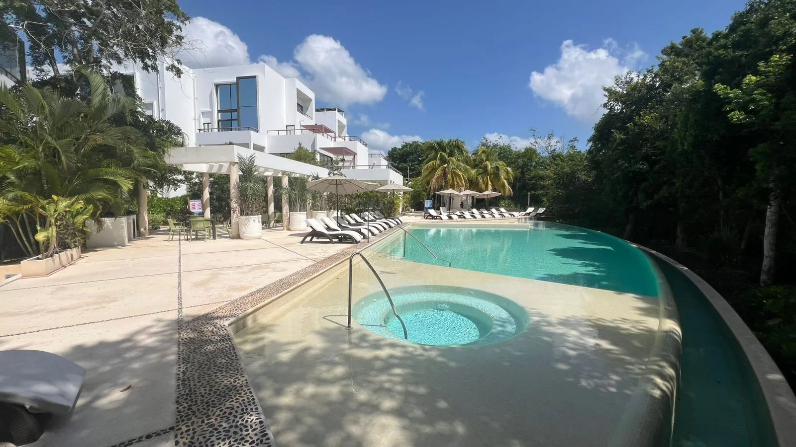 1 Bedroom Apartment in Tulum Country Club