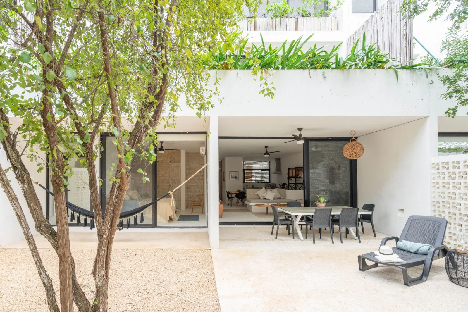 2 Bedroom Property with Private Garden & Pool in Tulum