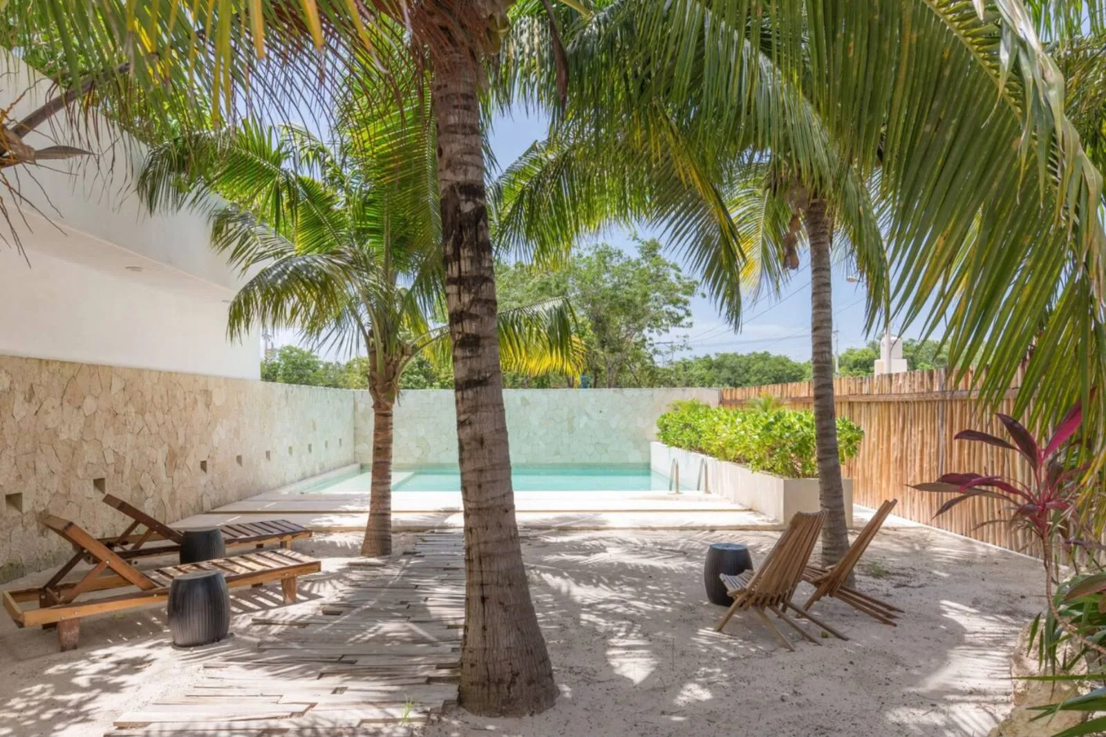 2 Bedroom Property with Private Garden & Pool in Tulum