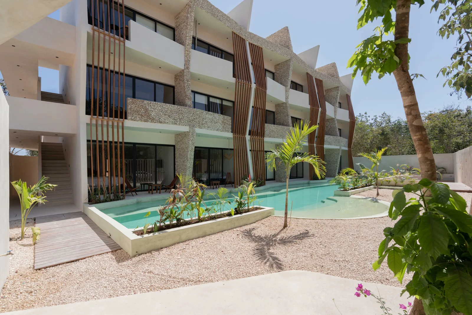 Swim-Up Studio Apartment in La Veleta, Tulum