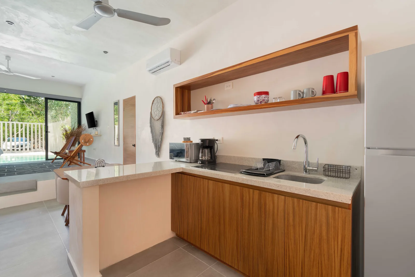Swim-Up Studio Apartment in La Veleta, Tulum
