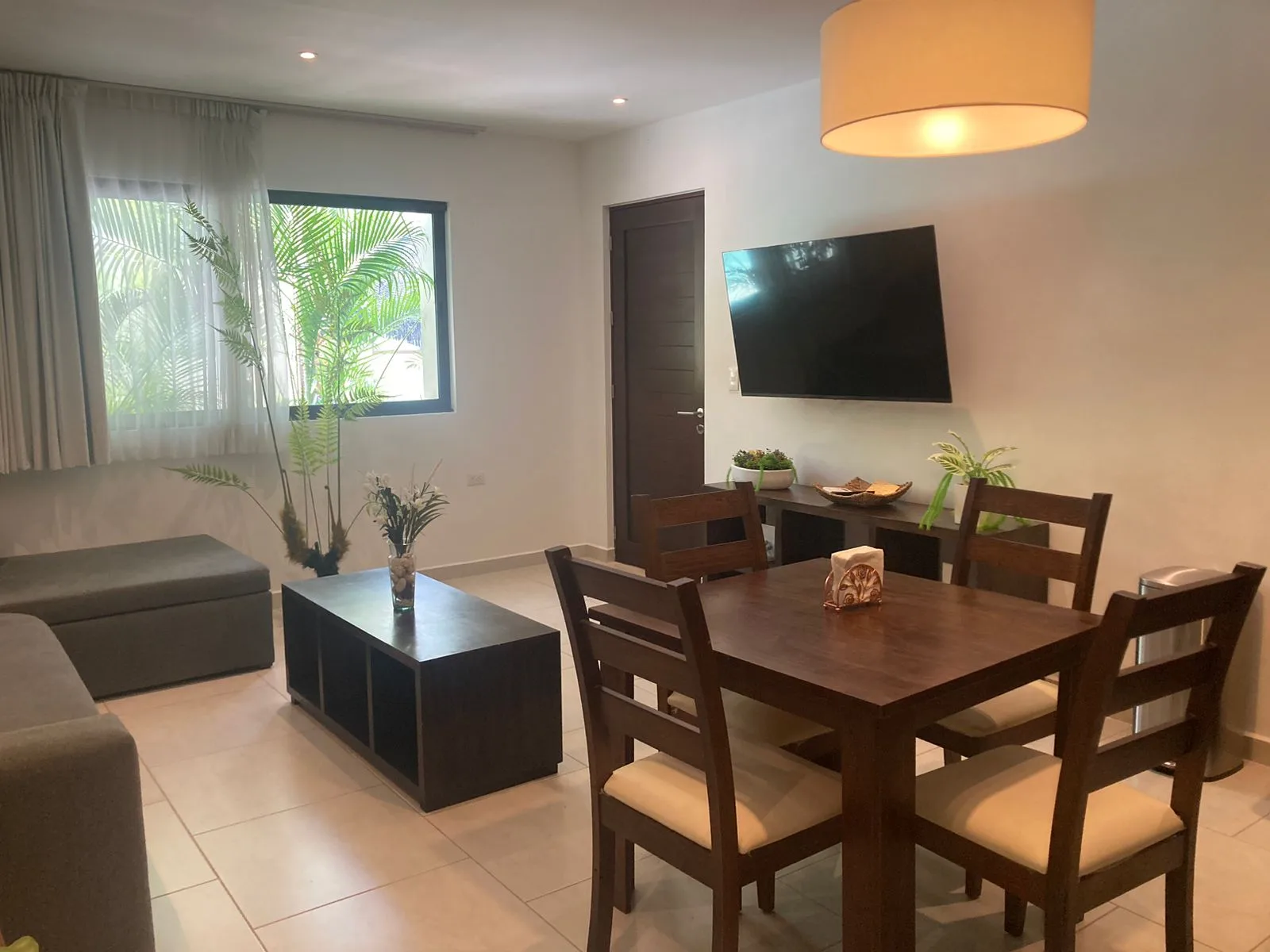 Ground Floor 1-Bedroom Apartment in La Veleta, Tulum