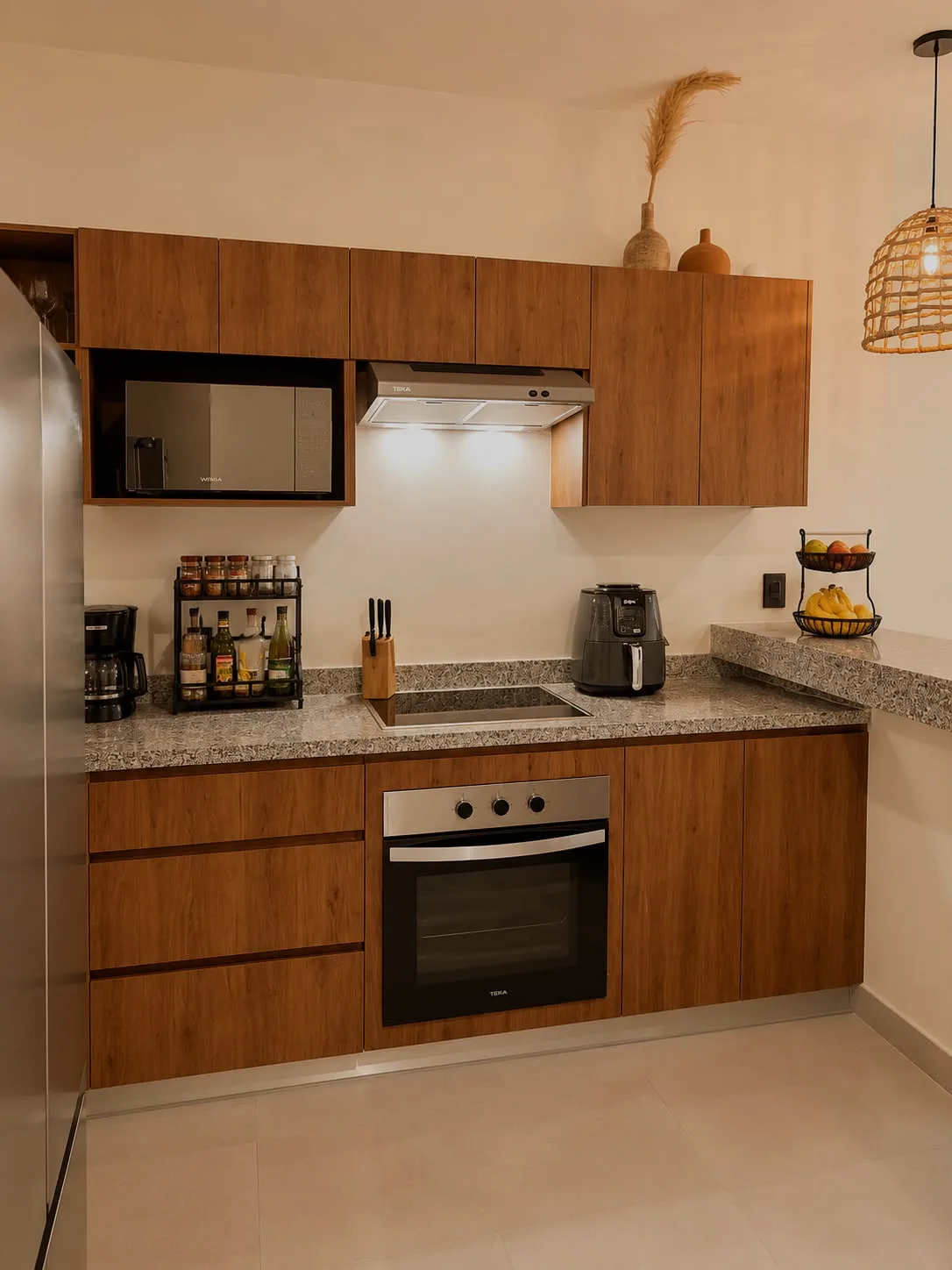 Ground Floor 2 Bedroom Property in Tulum