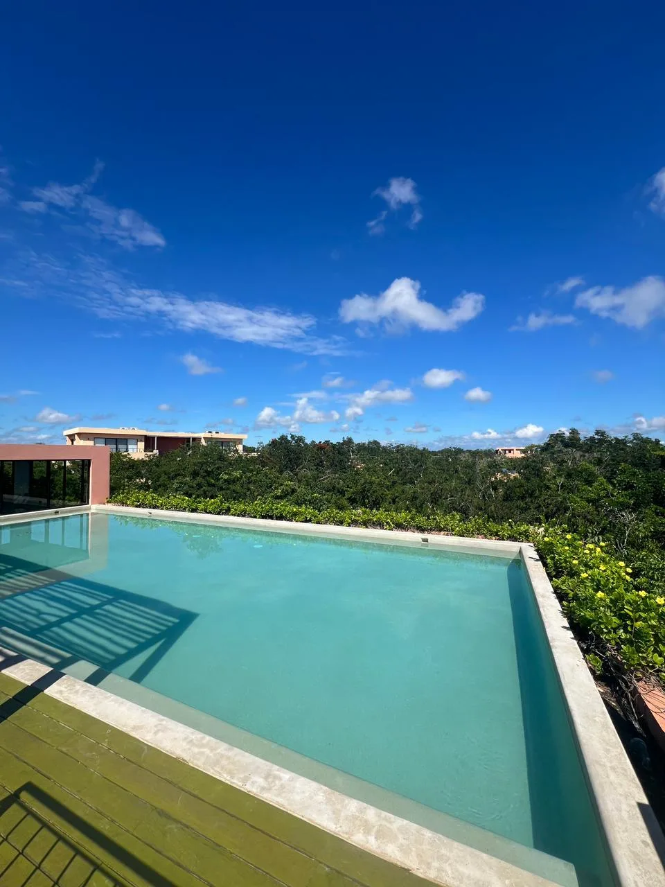 Ground Floor 2 Bedroom Property in Tulum