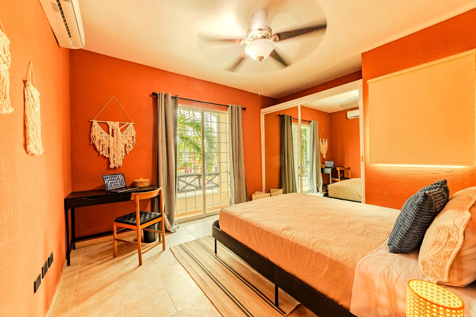 Furnished 3 Bedroom Apartment in Playa del Carmen